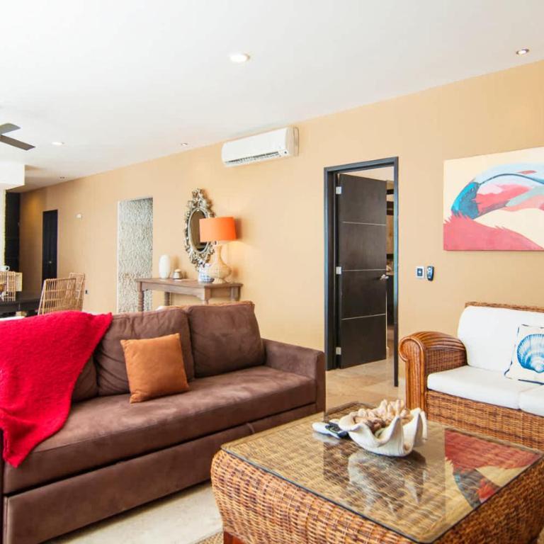 Exceptional Location Near Beach, Pool-View Balcony - Apartamento - 13