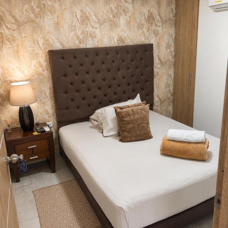 HOTEL BELEN-La Flora- Cali Valle del Cauca - Large Double Room - 2