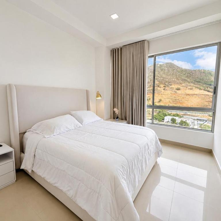Apartamento Exclusivo Rodadero a 2 min de la Playa - Apartamento - 5