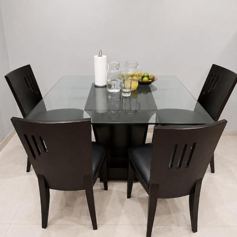 Centrally-located mini apartment one block from the church - One-Bedroom Apartment - 10