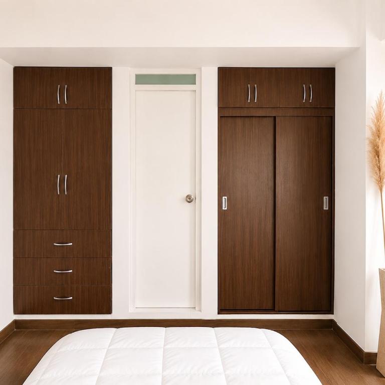 Centrally-located mini apartment one block from the church - One-Bedroom Apartment - 12