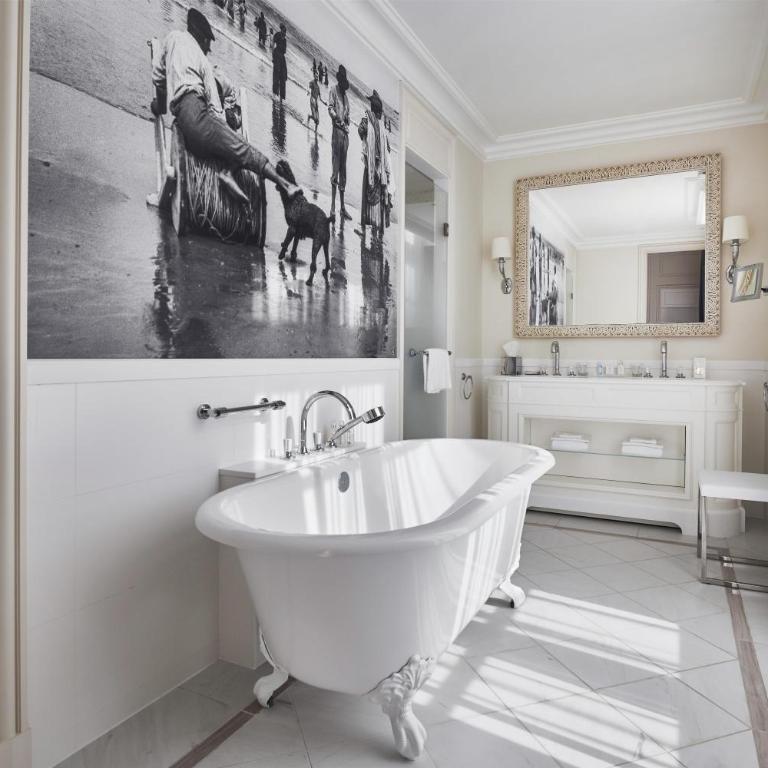 Hôtel du Palais Biarritz, in The Unbound Collection by Hyatt - Suite Ambassadeur - 7