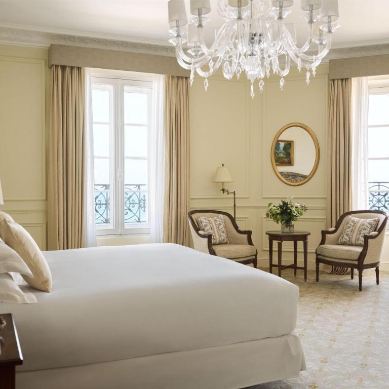 Hôtel du Palais Biarritz, in The Unbound Collection by Hyatt - Suite Junior - Vue sur Océan - 1