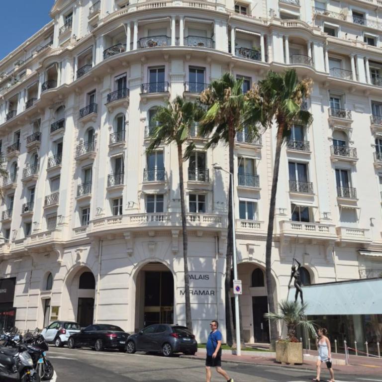 Palais Miramar - Cannes Croisette - Across the Beach - Next to Carlton Hotel - Studio Lit King-Size Deluxe - 7