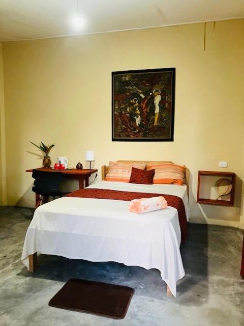 Otorongo Guesthouse - Bungalow with Garden View - 5