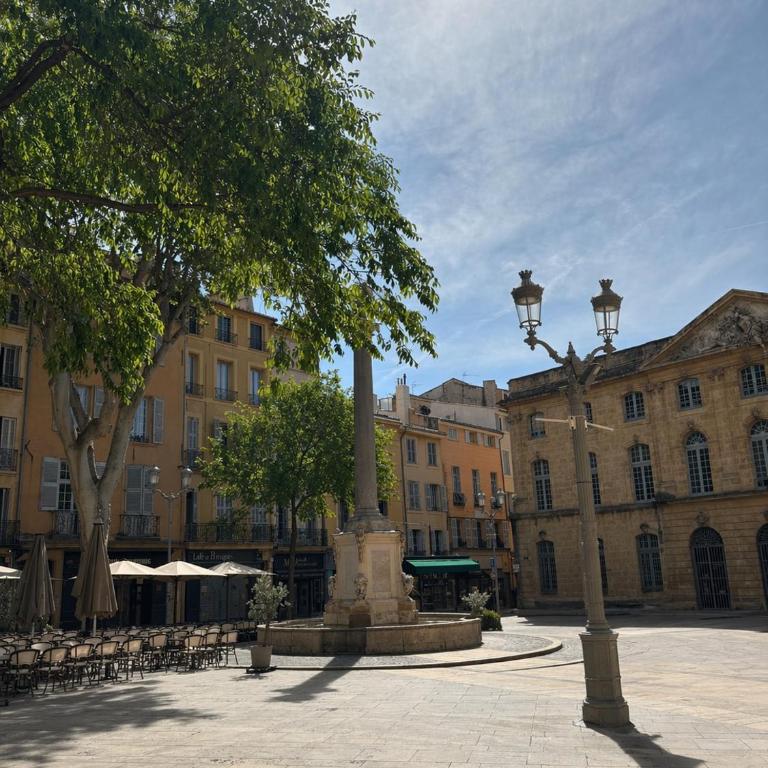 Aix-en-Provence - Very central - Unique place - Garden Cathedral - Apartamento de 2 dormitorios - 42