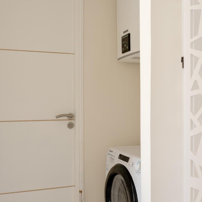 Vue Mer - Promenade de Anglais - Deluxe Apartment mit 2 Schlafzimmern und Meerblick - 5