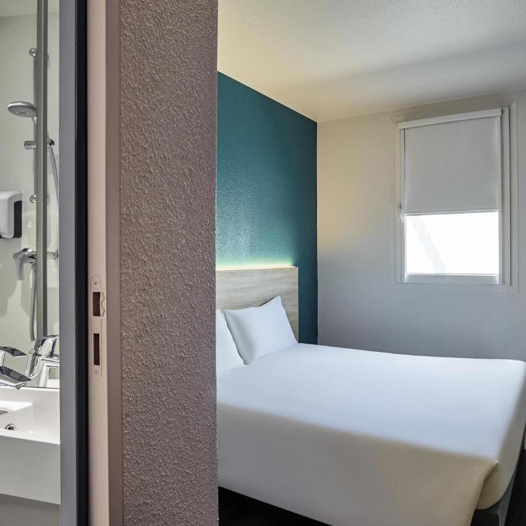 hotelF1 Nantes Est La Beaujoire - Cabrio Room with Privete Bathroom - 3