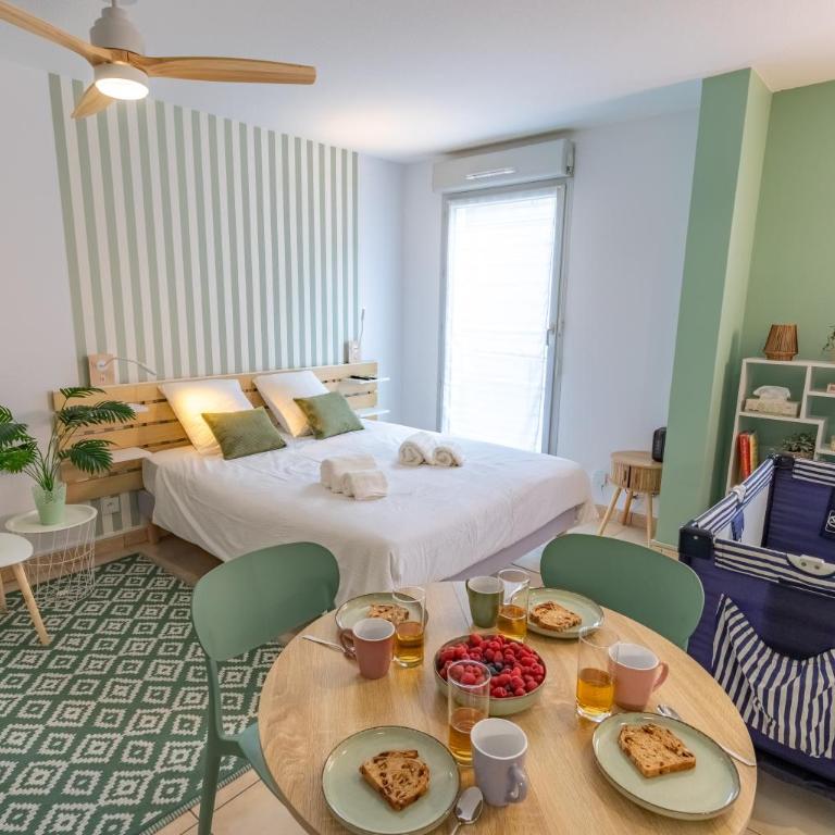 Proche Gare, Parking privé, Wifi, Rénové, Ventilateur, Centre ville - Appartement 1 Chambre - 29