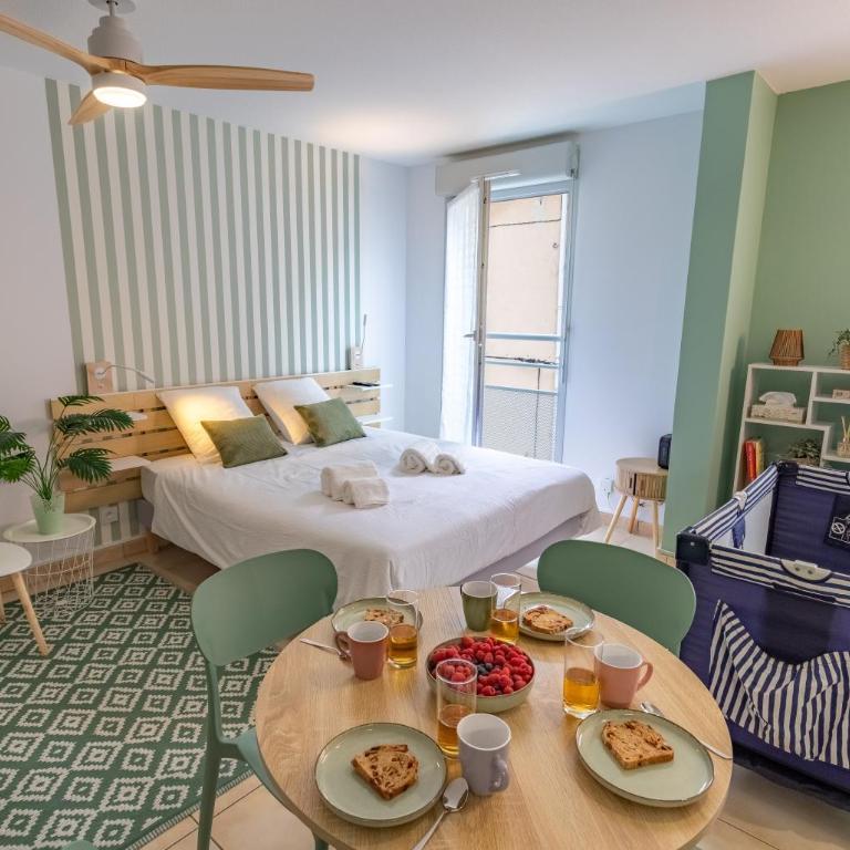 Proche Gare, Parking privé, Wifi, Rénové, Ventilateur, Centre ville - Appartement 1 Chambre - 33
