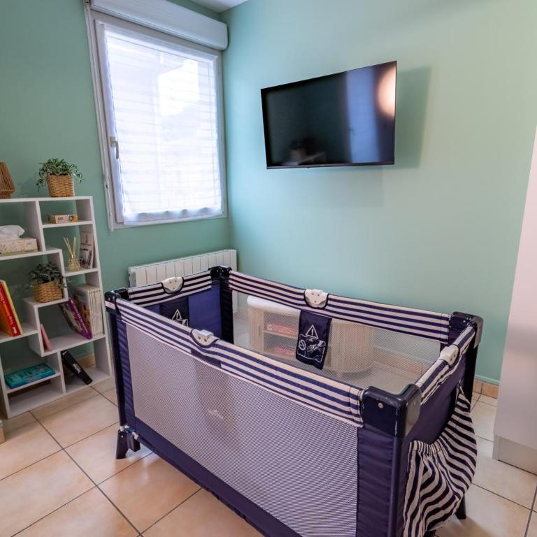 Proche Gare, Parking privé, Wifi, Rénové, Ventilateur, Centre ville - Appartement 1 Chambre - 36