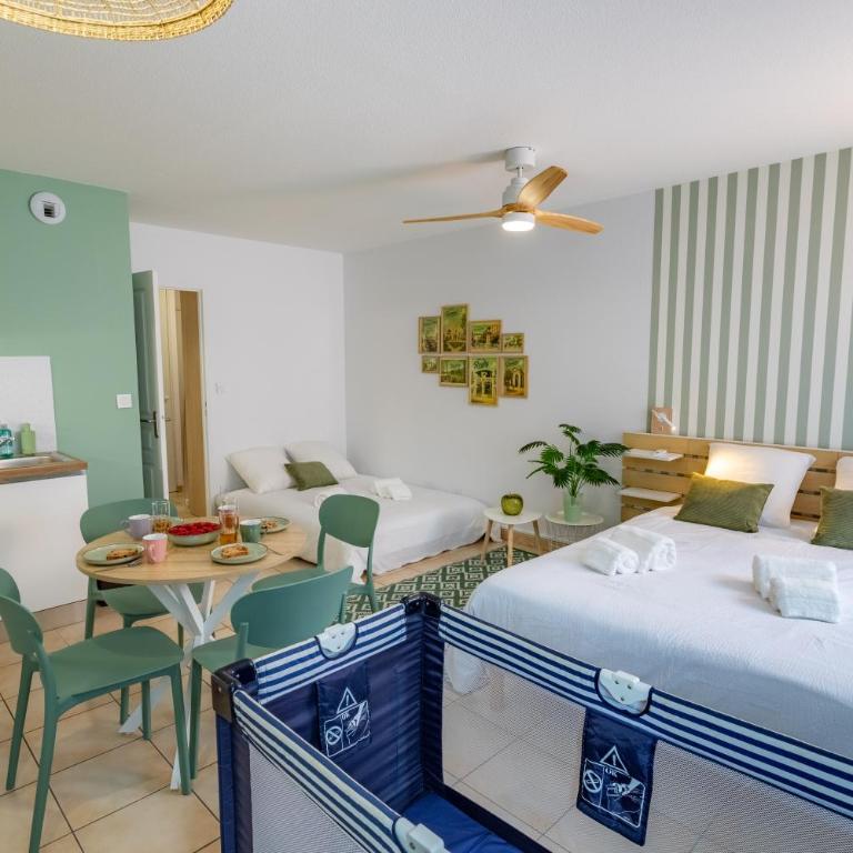 Proche Gare, Parking privé, Wifi, Rénové, Ventilateur, Centre ville - Appartement 1 Chambre - 35