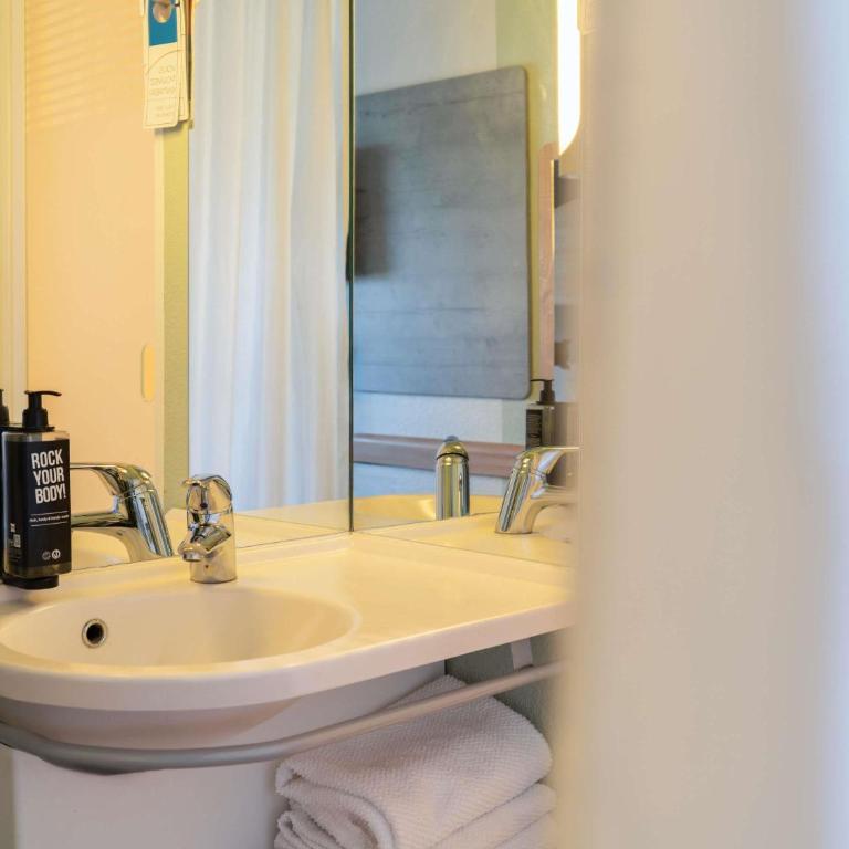 ibis budget Porte D'Orleans - Camera Tripla con 3 Letti Singoli - 6