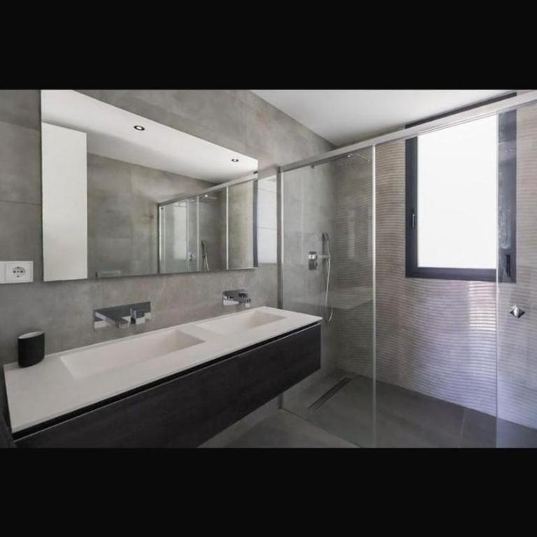 Villa Moderna en Puerto marina - Villa with Private Pool - 9