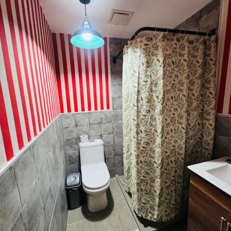 Casita Vintage with a Grill, Patio and Parking - Apartamento - 4