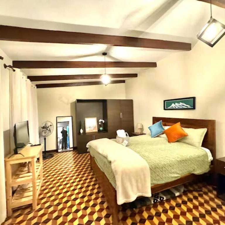 Casita Vintage with a Grill, Patio and Parking - Apartamento - 6