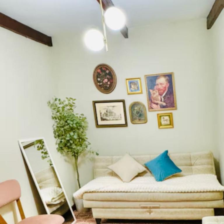 Casita Vintage with a Grill, Patio and Parking - Apartamento - 27