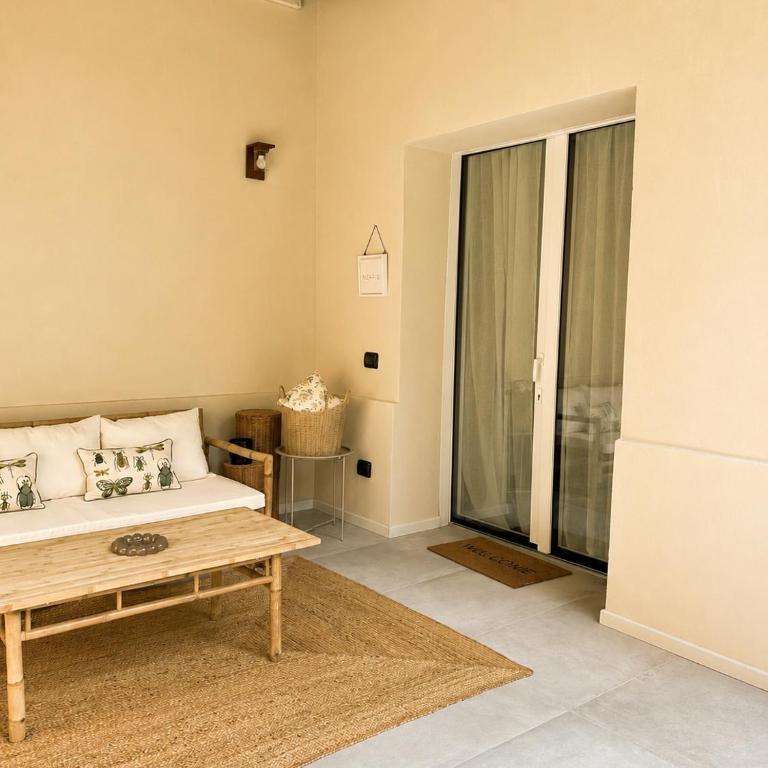 Casale 325 - Camera Familiare con Vista Giardino - 13