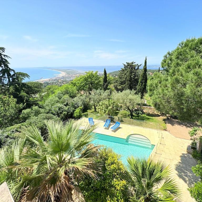 Sumptuous Villa Exceptional View Swiming Pool - Villa - 17