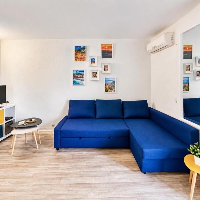 Bright studio with balcony at the foot of the sea - Studio - 1