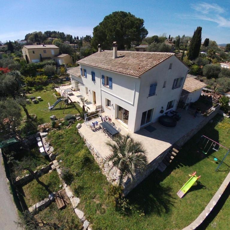 Maison familiale Valbonne 5min à pied du village - Villa - 1