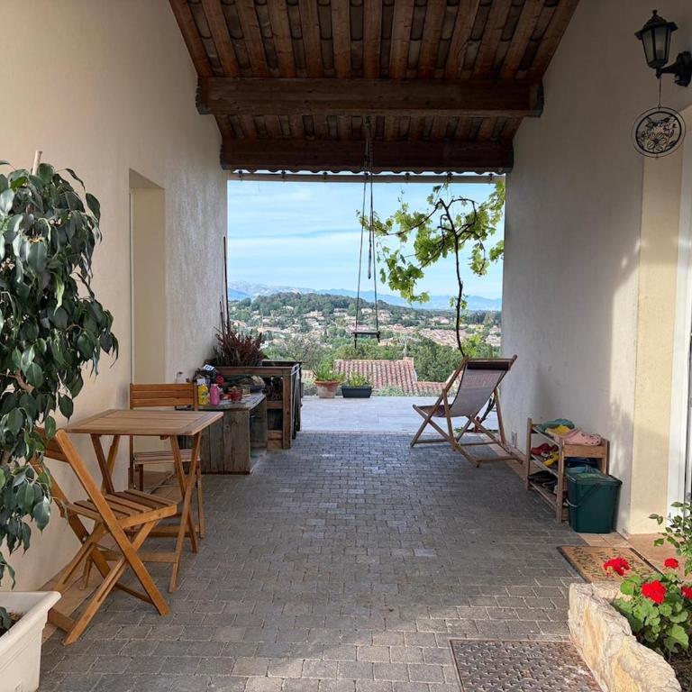 Maison familiale Valbonne 5min à pied du village - Villa - 20