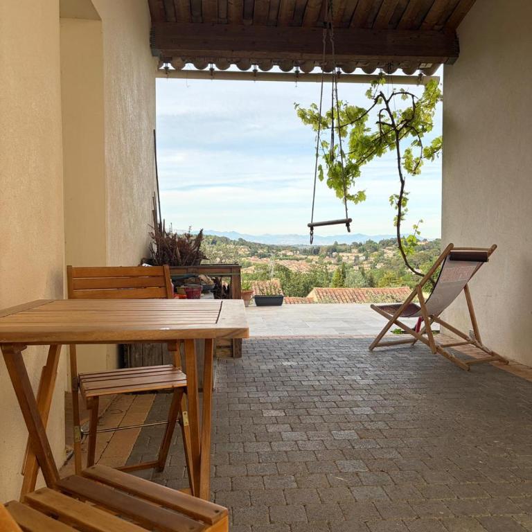 Maison familiale Valbonne 5min à pied du village - Villa - 21