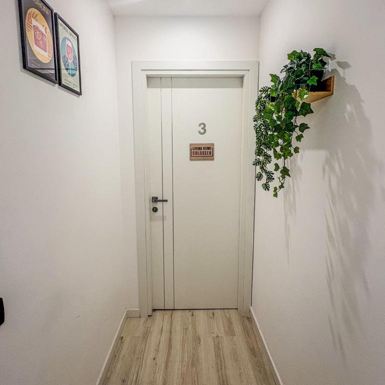 Living Rome - Double Room with Private Bathroom - 11