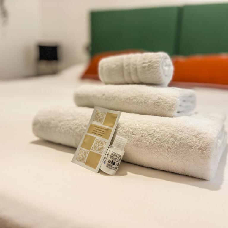 Living Rome - Double Room with Private Bathroom - 5