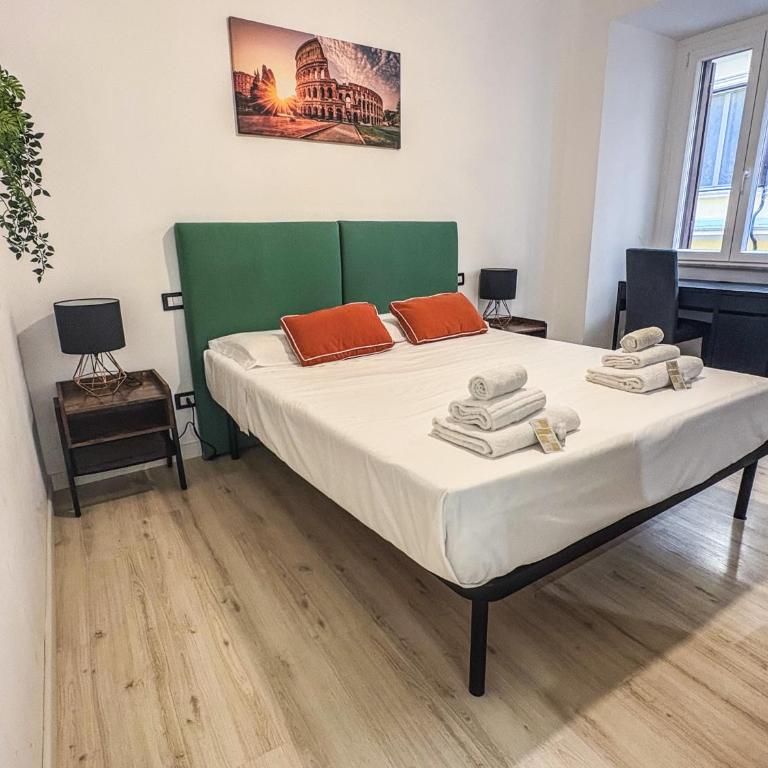 Living Rome - Double Room with Private Bathroom - 2