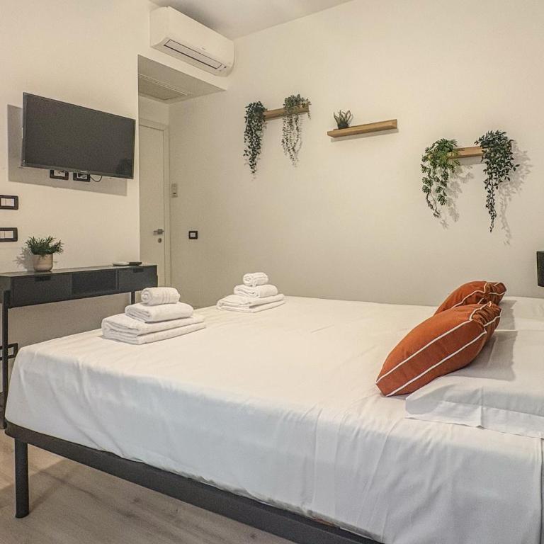 Living Rome - Double Room with Private Bathroom - 3