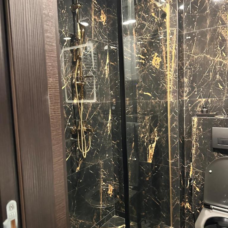 Flex Lux Spa Apartment Belgrade with Jacuzzi Sauna - Apartment mit 1 Schlafzimmer - 37