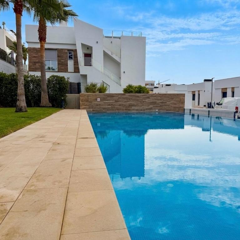 Luxury Apartment Campana Bay, Sea View Solarium & Pool Near Benidorm - Deluxe Apartment mit 2 Schlafzimmern und Gartenblick - 1