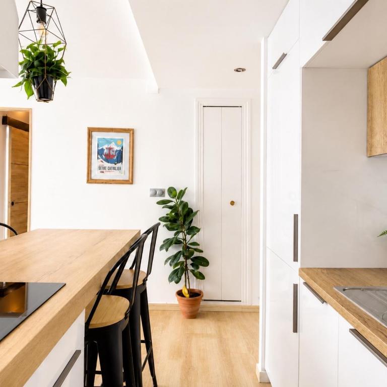 L Edelweiss -T2 sauna privé, au pied du télécabine du Prorel, parking et garage - Appartement 1 Chambre - 9
