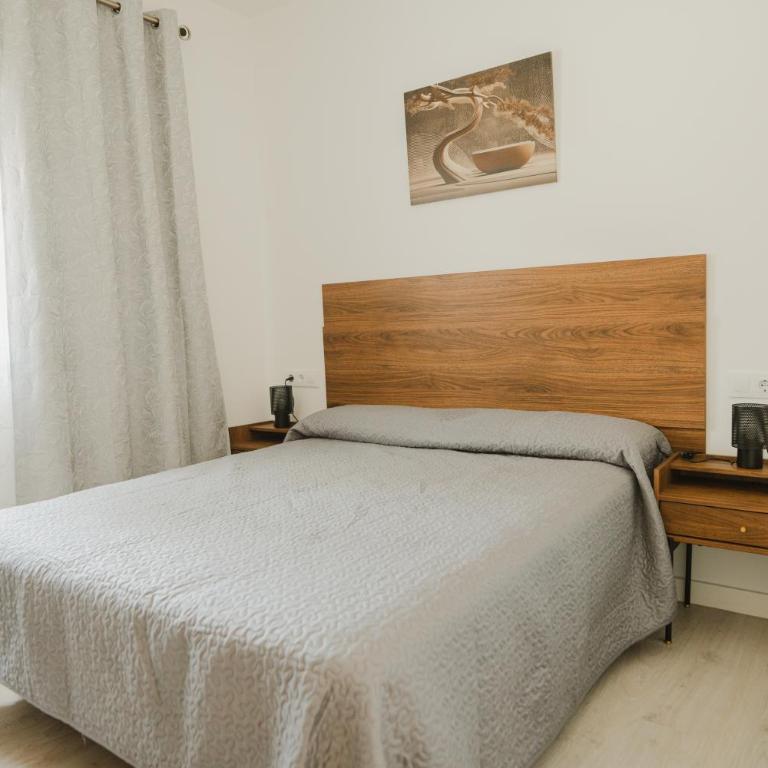Villa Los Gallos - Three-Bedroom Home - 12