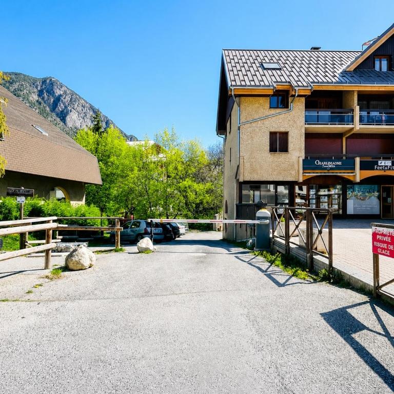 L Edelweiss -T2 sauna privé, au pied du télécabine du Prorel, parking et garage - Appartement 1 Chambre - 18