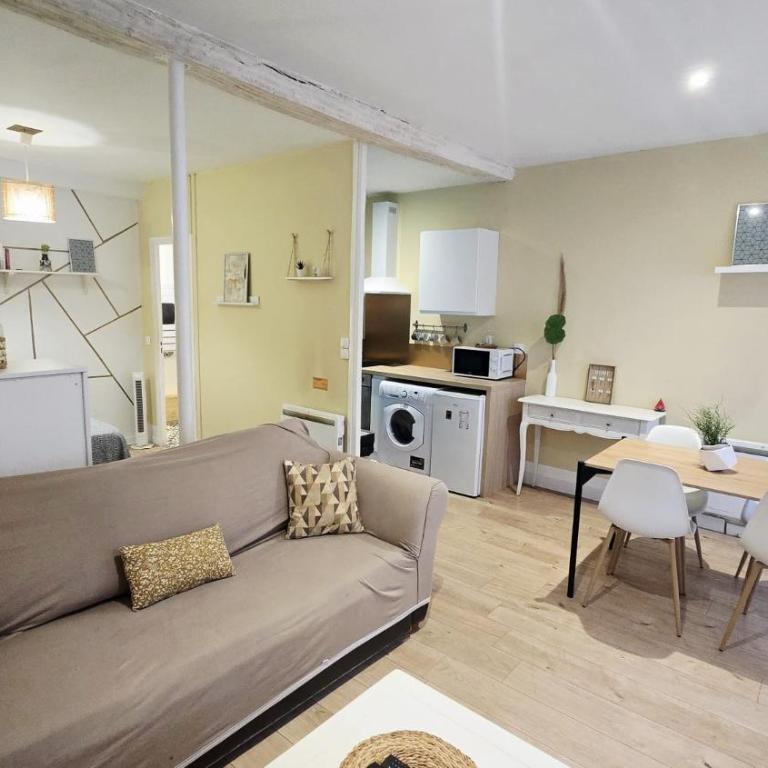 Studio - Quartier des Halles avec Parking - Appartement 1 Chambre - 8