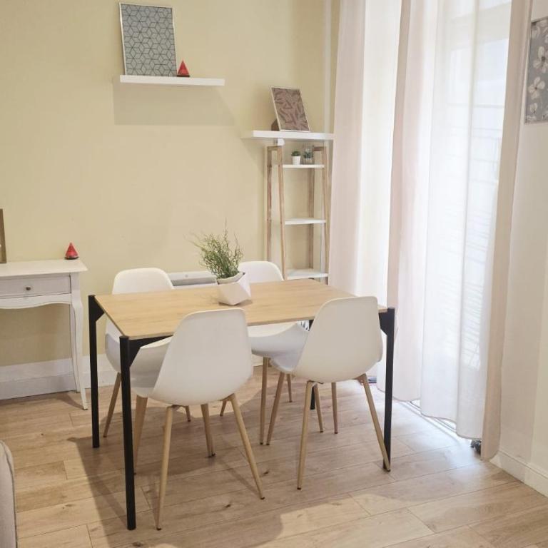 Studio - Quartier des Halles avec Parking - Appartement 1 Chambre - 3