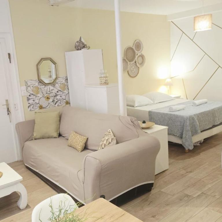 Studio - Quartier des Halles avec Parking - Appartement 1 Chambre - 11