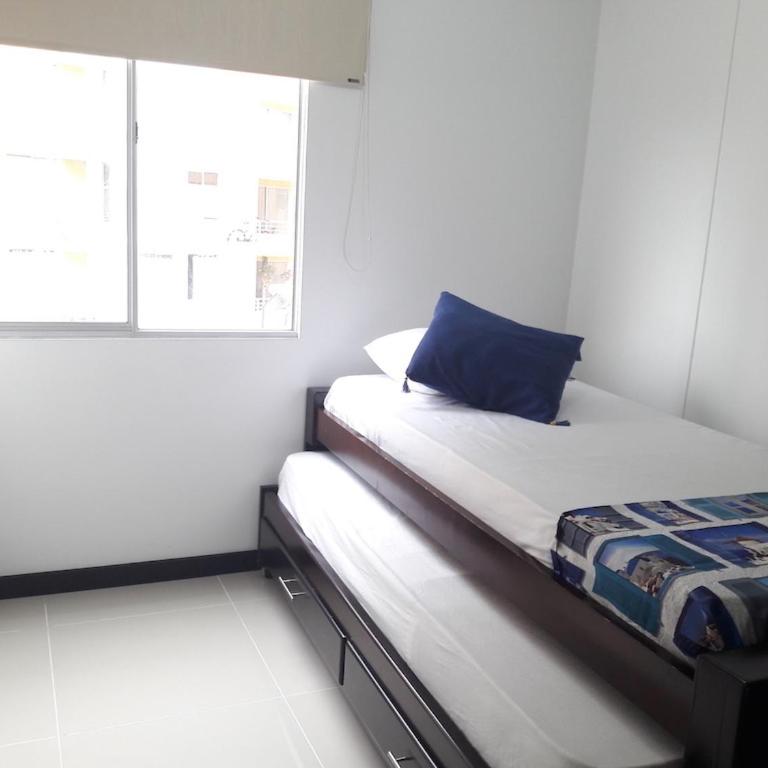 Apt Premium Norte de Cali Vista Piscina y Parking - Two-Bedroom Apartment - 10