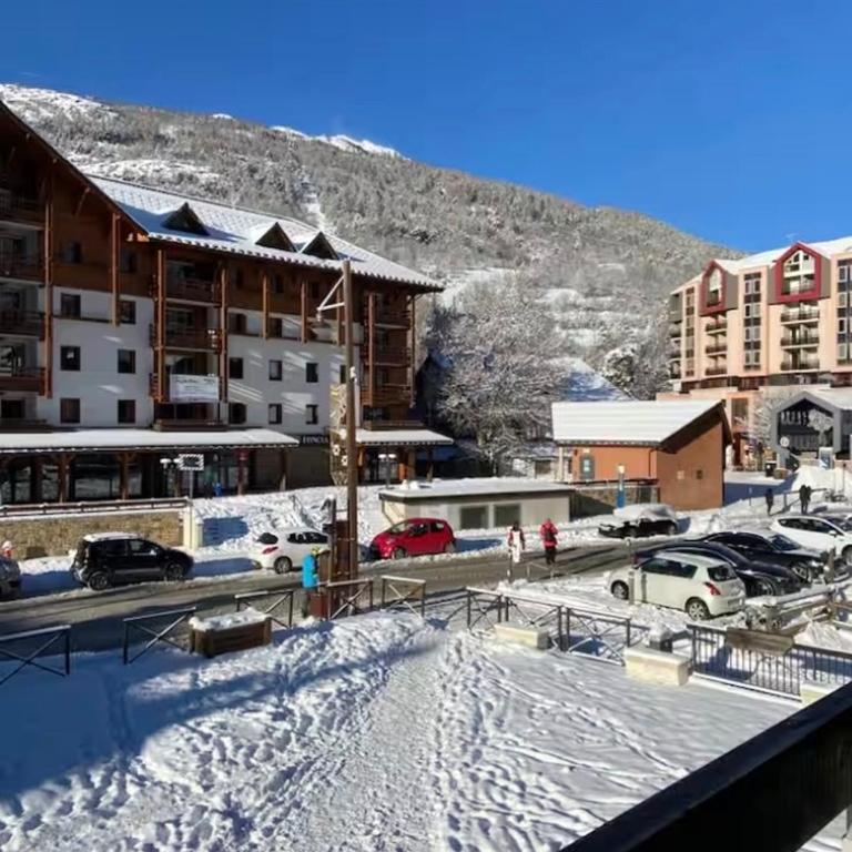 L Edelweiss -T2 sauna privé, au pied du télécabine du Prorel, parking et garage - Appartement 1 Chambre - 31