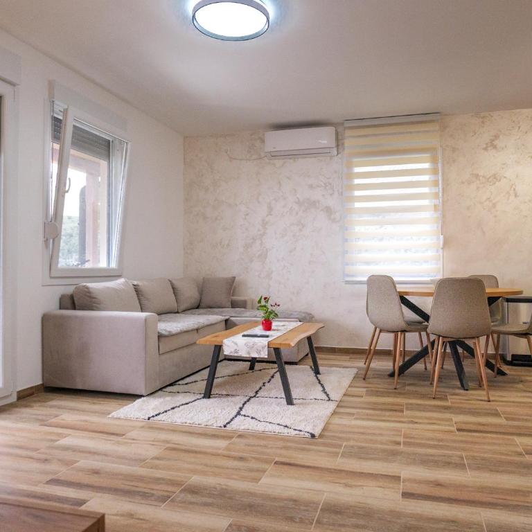 Two Bedroom House Ulcinj - Kuća sa 2 Spavaće Sobe - 1