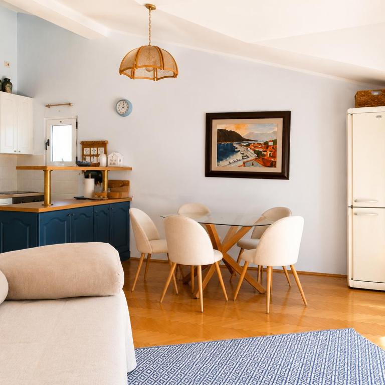 Casa Bonaca - Two-Bedroom Apartment - 4