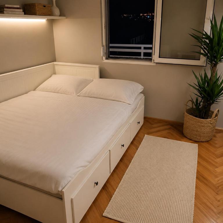 Casa Bonaca - Two-Bedroom Apartment - 5
