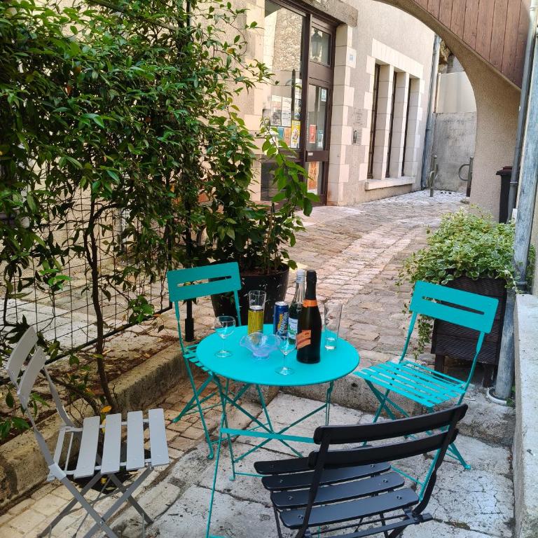 Gîte familial au cœur de Saint-Aignan séjour idéal 3 nuits à 5 min du Zoo de Beauval - Townhouse mit 3 Schlafzimmern - 47