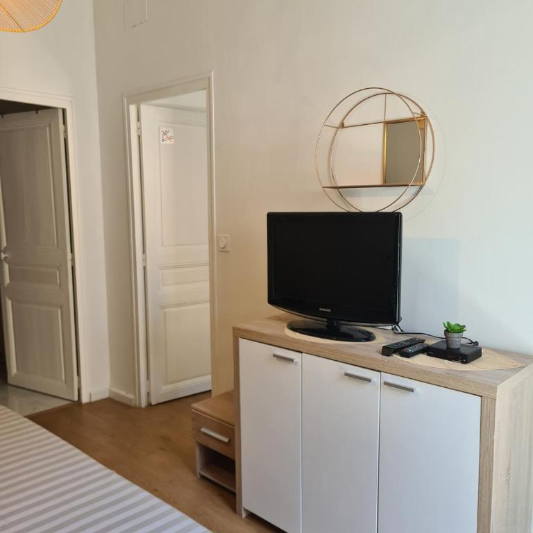 Appartement t2 lumineux climatisé en centre-ville - Appartement - 5