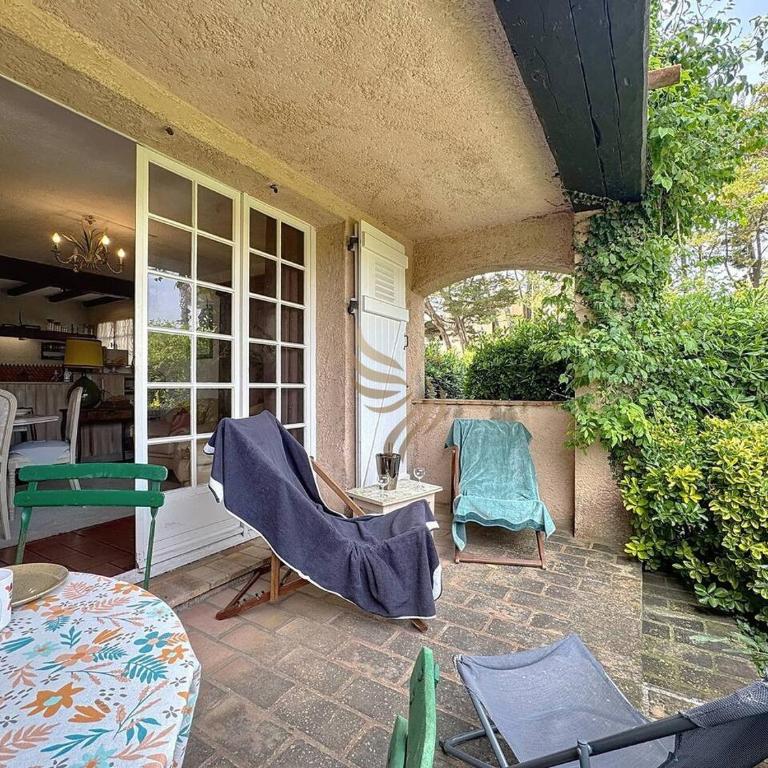 Patio Galiote - 2 Chambres - Terrasse - parking - Ferienhaus - 53
