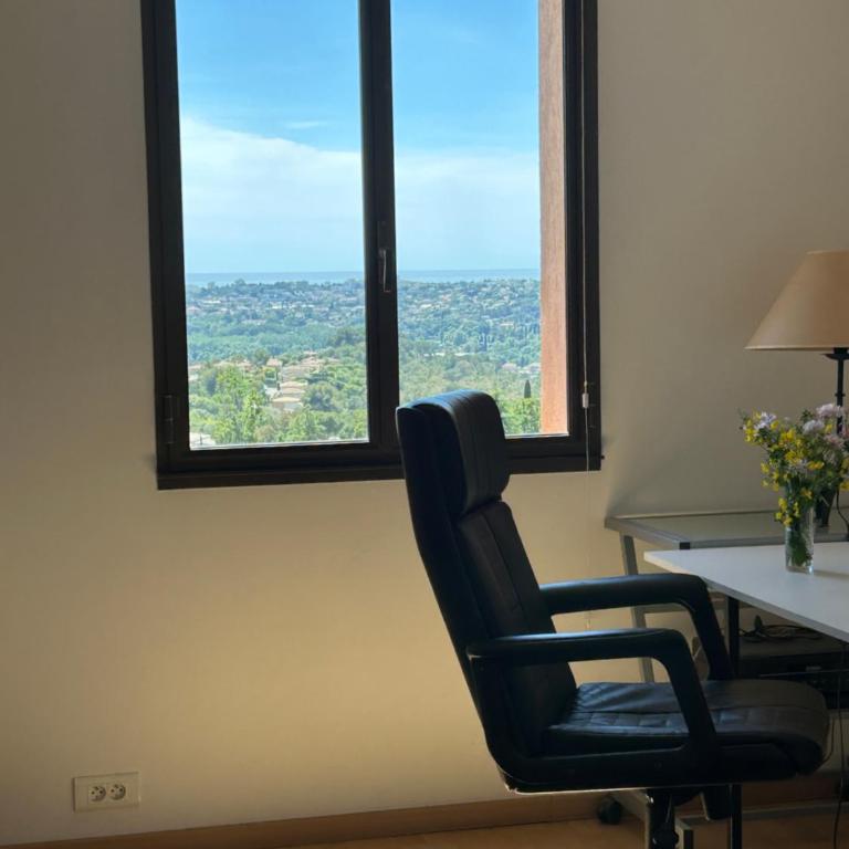 Apartment with sea view in Provence, private residence Les Hauts de Vaugrenier - Appartement 1 Chambre - 24