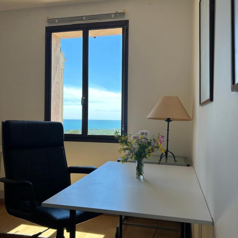 Apartment with sea view in Provence, private residence Les Hauts de Vaugrenier - Appartement 1 Chambre - 8