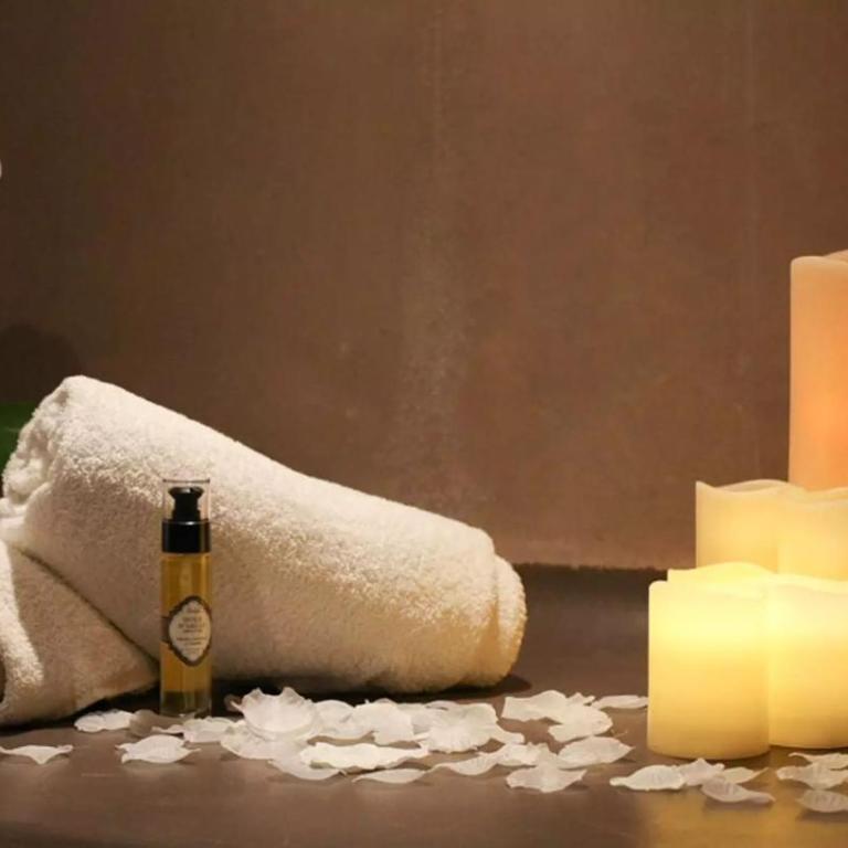 Hôtel Montaigne & Spa - Cannes Centre - Chambre Double ou Lits Jumeaux Classique avec Accès Gratuit au Spa - 7